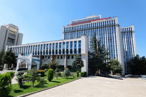 Emekli Aylıkları ve Bayram İkramiyeleri 17-23 Haziran Tarihleri Arasında Hesaplara Yatacak